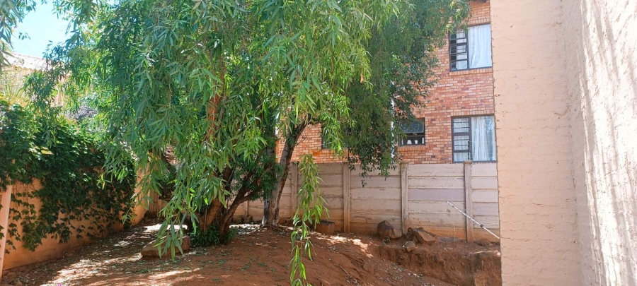 2 Bedroom Property for Sale in Pellissier Free State